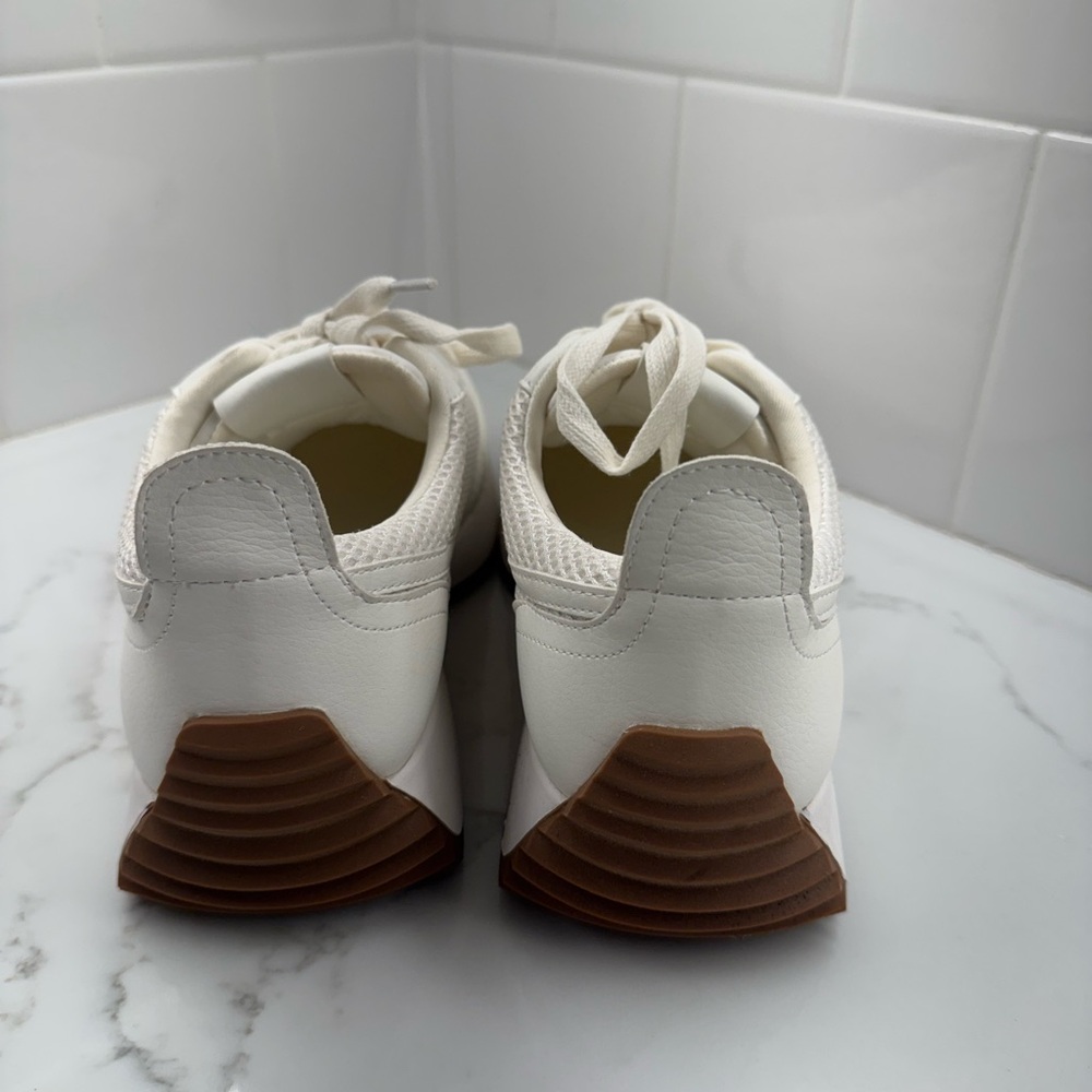 Dolce Vita Cream Sneakers - Picture 3 of 5